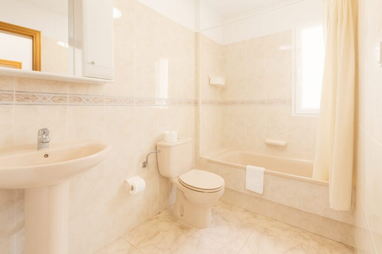 B1 Arena Sol · Baño completo 1