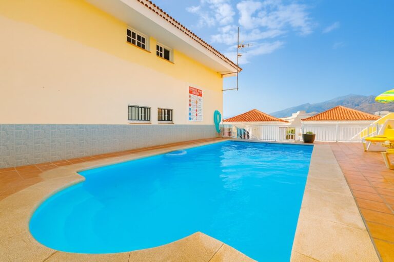 B1 Arena Sol · Piscina