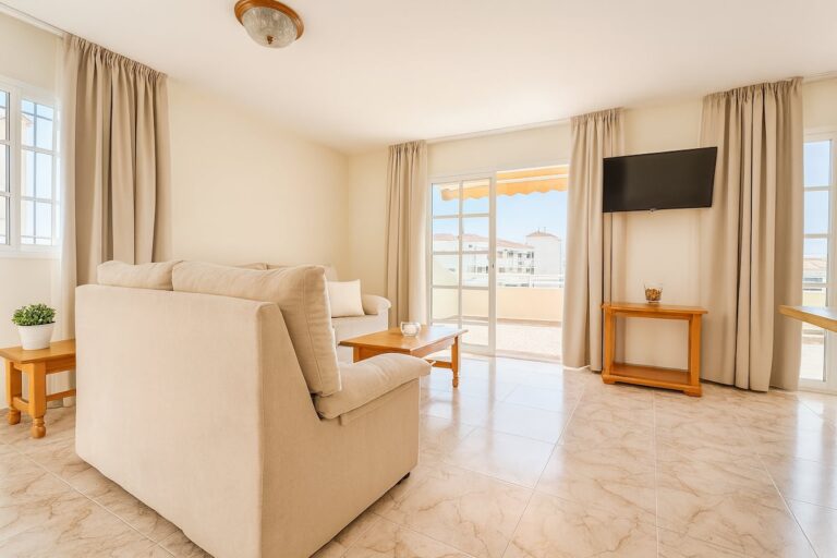 B2 Arena Sol · Salón