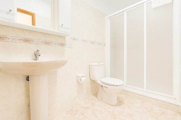 B4 Arena Sol · Baño completo 2