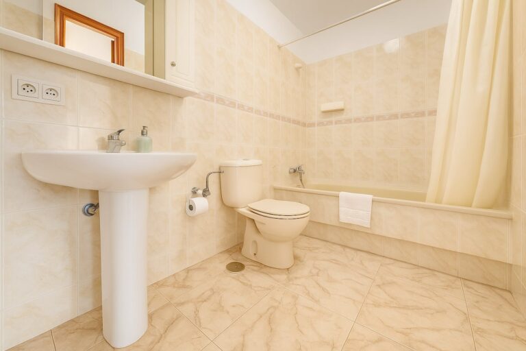 B5 Arena Sol · Baño completo 1