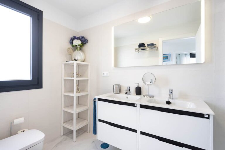 Corbeiroa · Baño completo 1