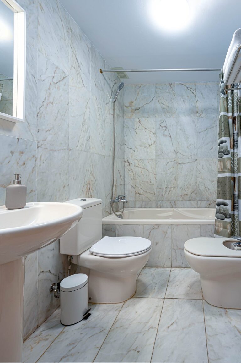 Duque Sun Beach · Baño completo